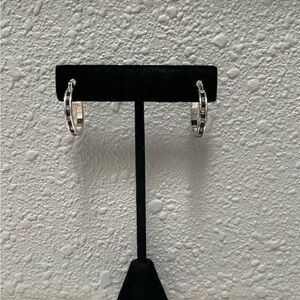 ❤️‍🔥3/$15❤️‍🔥Small Hoop Latch Back Pierced Earrings Silver w/Black/Clear Stones